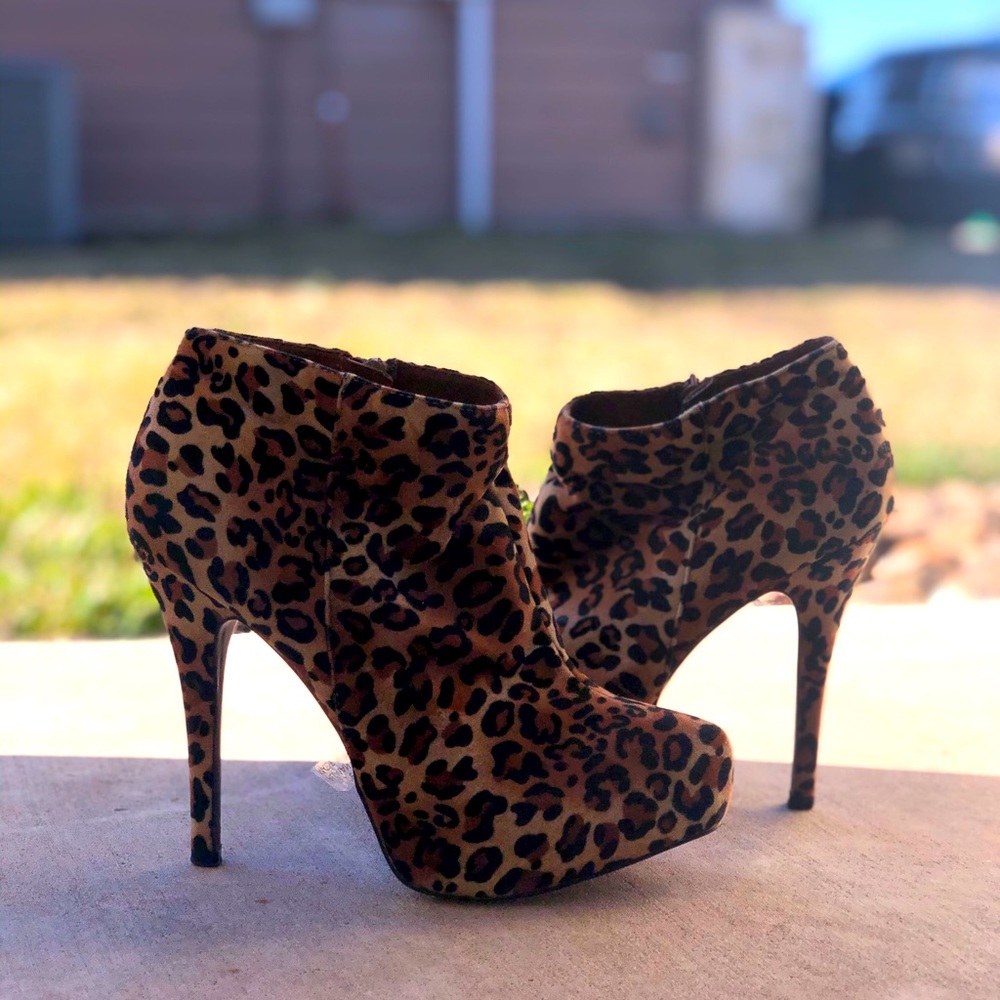 Leopard booties - Picture 2 of 2